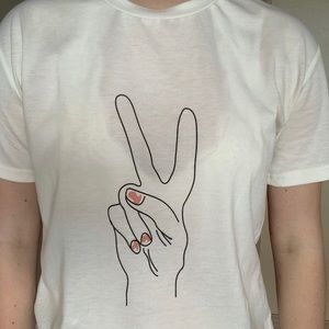 White piece sign Tee